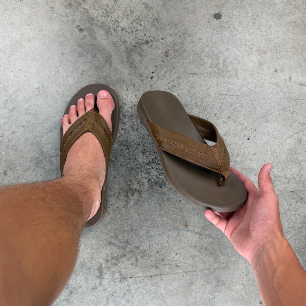 Mens Brown Faux Leather Flip Flop Sandals Thong Stitch Detail Size 9